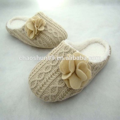 Soft lady rubber plush ladies flat slipper design